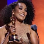 Policía libera a retenidos en canal televisión en Guayaquil y detiene a trece asaltantes