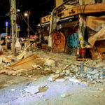 Frank Suz lleva a la audiencia a una montaña rusa musical con “Reza todo lo que sepas”