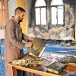 “El ritmo de la noche: Bad Bunny impone su sonido en los Latin Grammy con un concierto irreconocible”