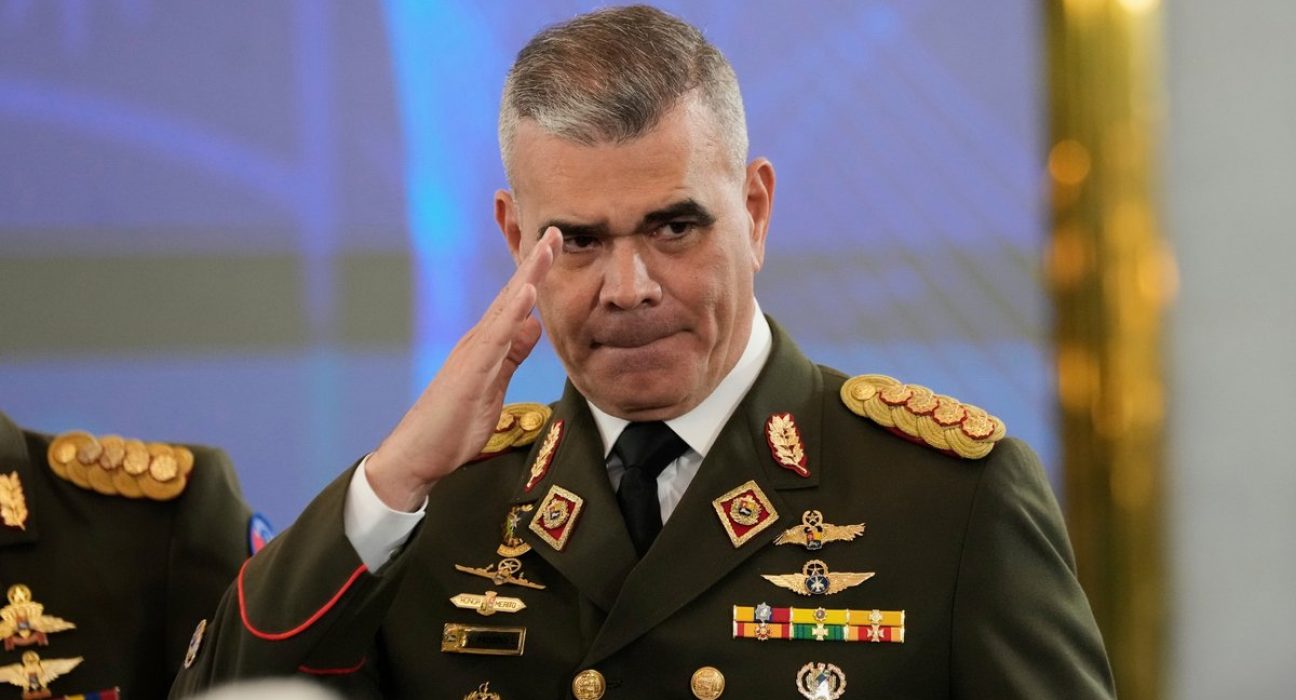 Venezuela en shock: Ministro de Defensa destituido en medio de tensiones políticas